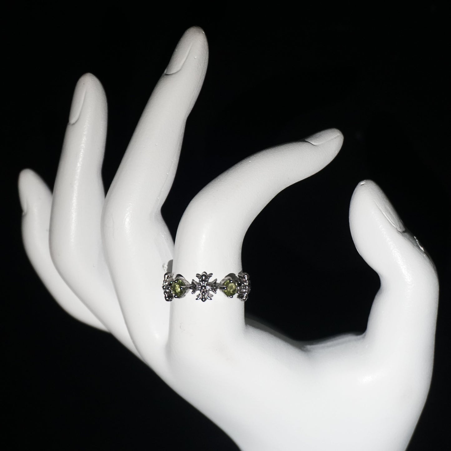 Vintage Cross Emerald Open Ring