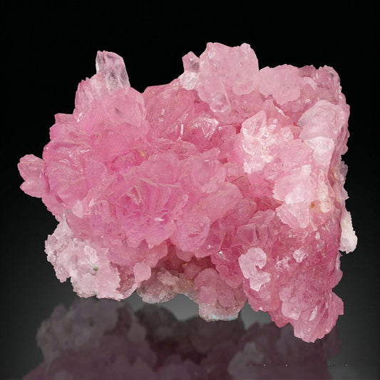 The Love Stone: A Complete Guide to Rose Quartz—Meanings, Uses & Styling Tips